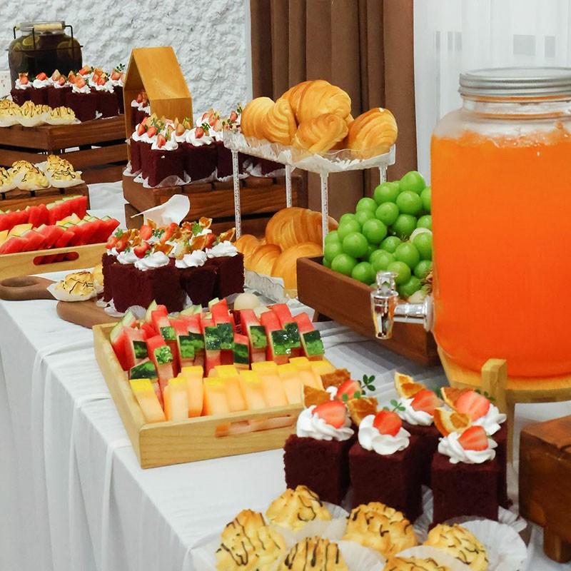 tea break đồ uống và trái cây